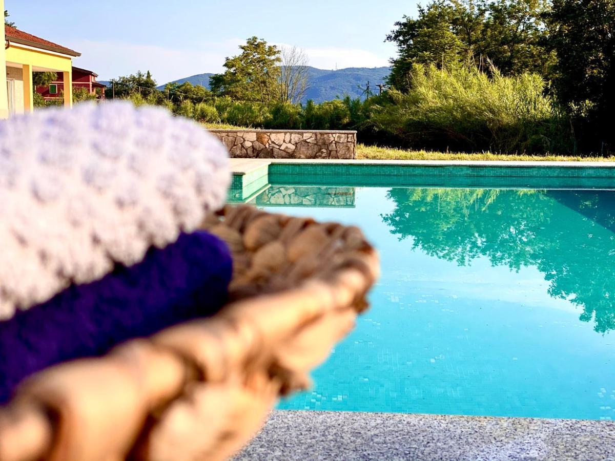Le Village Sarzana Exteriér fotografie