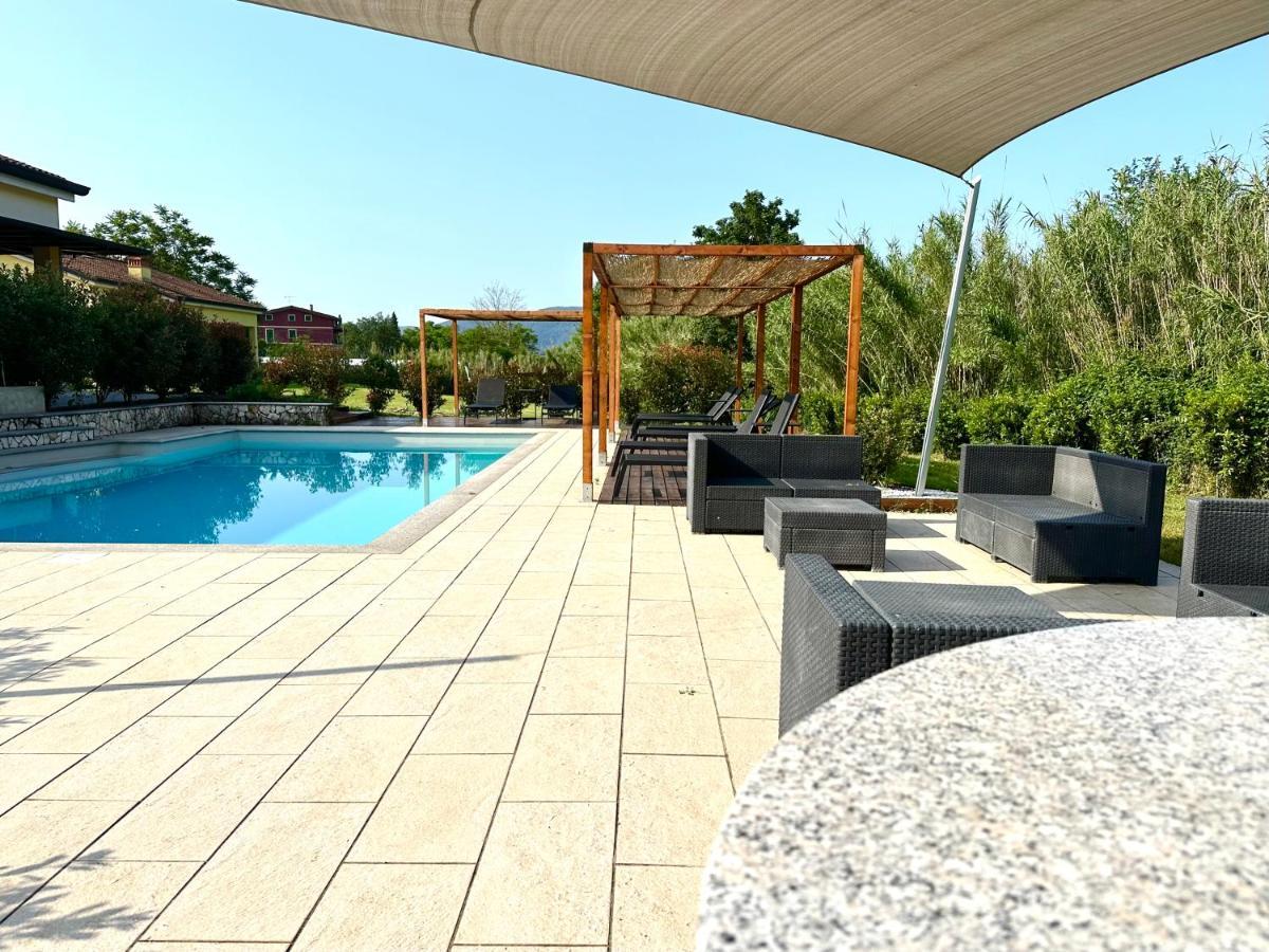 Le Village Sarzana Exteriér fotografie